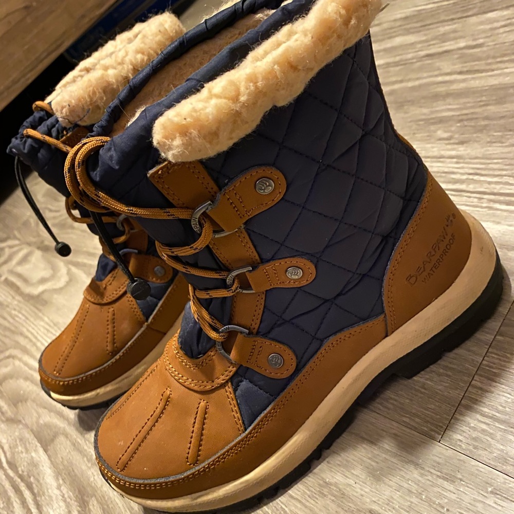 Bear-Paw Boots
